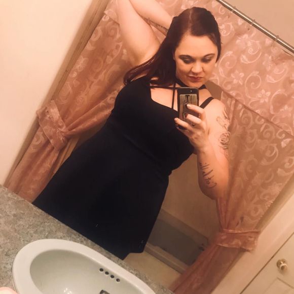 Meet your Posher, Amy - Picture 1 of 1